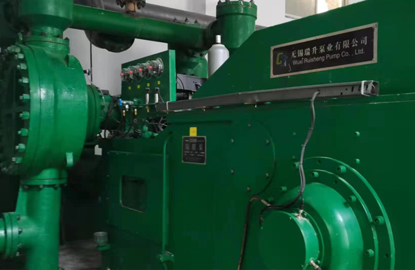 電磁隔膜泵和機(jī)械隔膜泵有什么區(qū)別？